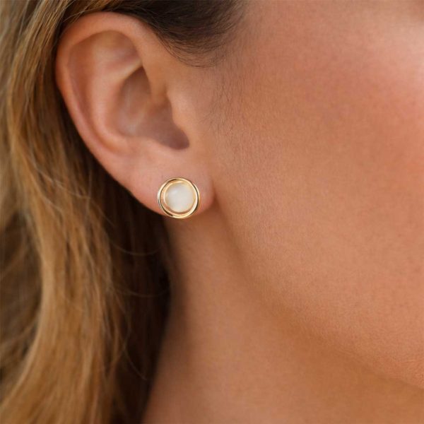 עגיל צפוי זהב דמוי פנינה