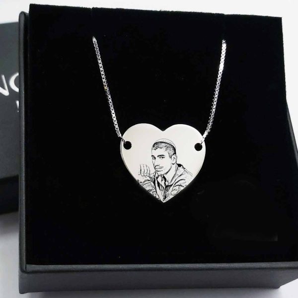 שרשרת תליון לב כסף עם חריטת תמונה